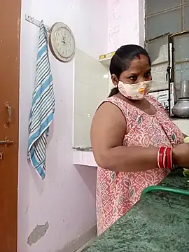 CUTE-LOVE-SWEETS online show from 1, 4, 2026