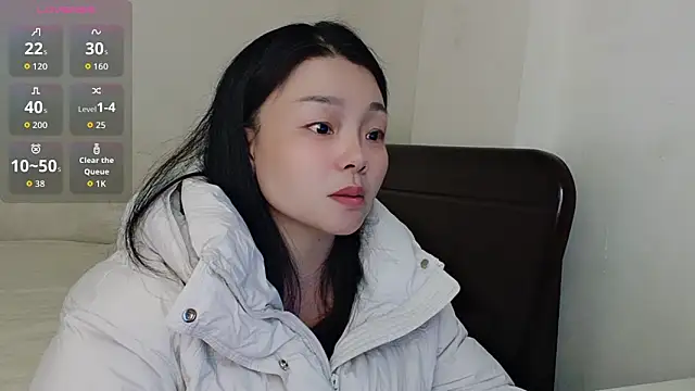 Snapshot of Aggie31 chatting on 18, 11, 2025 Aggie31 online show from 18, 11, 2025