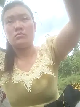 Snapshot of meomeo-00 chatting on 24, 11, 2025 meomeo-00 online show from 24, 11, 2025