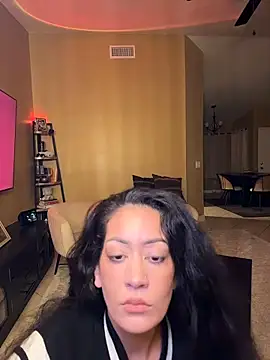 Snapshot of Entreprescrewers chatting on 19, 11, 2025 Entreprescrewers online show from 19, 11, 2025