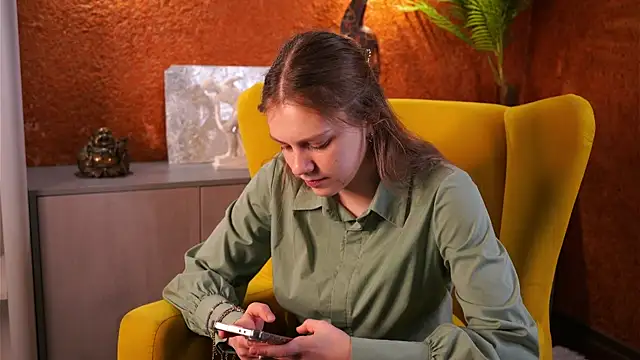 Snapshot of PeterSkaff chatting on 18, 11, 2025 PeterSkaff online show from 18, 11, 2025