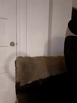 Snapshot of Nusii_pooh chatting on 18, 11, 2025 Nusii pooh online show from 18, 11, 2025