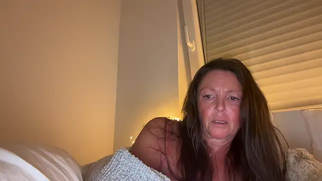 AnnaSophiaX online show from 3, 12, 2025