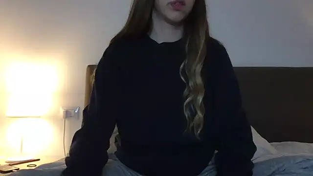 Martimartinaxx online show from 9, 3, 2026