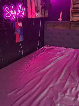 Shy-Ivy online show from 1, 12, 2025