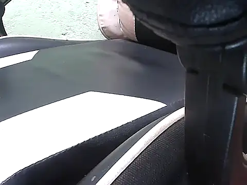 Snapshot of localboybbsr chatting on 9, 4, 2026 localboybbsr online show from 9, 4, 2026