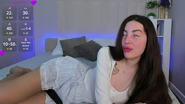 LiraRevery online show from 13, 4, 2026