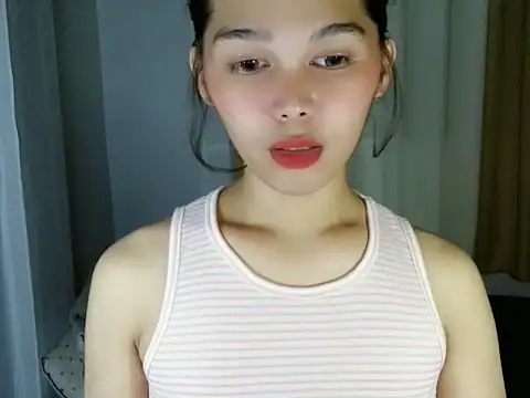 Snapshot of sluttyLeila chatting on 18, 1, 2026 sluttyLeila online show from 18, 1, 2026