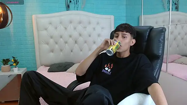 Snapshot of DraxBlade09 chatting on 16, 1, 2026 DraxBlade09 online show from 16, 1, 2026