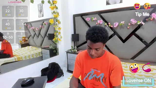 NoahJhonson69 online show from 13, 4, 2026