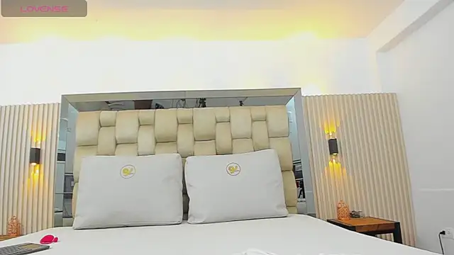 nicolee jonnes online show from 21, 11, 2025