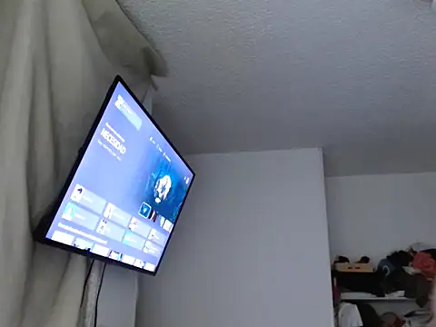 Snapshot of Nanylux chatting on 29, 11, 2025 Nanylux online show from 29, 11, 2025