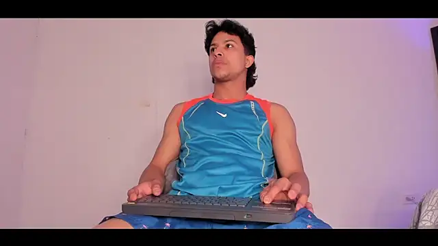 Snapshot of homerothompson chatting on 20, 11, 2025 homerothompson online show from 20, 11, 2025