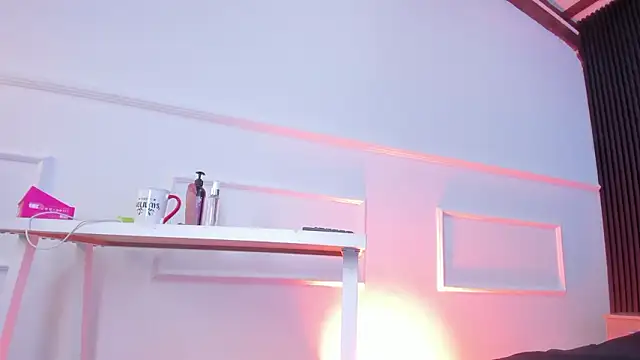 Snapshot of Sienarosewood chatting on 13, 2, 2026 Sienarosewood online show from 13, 2, 2026