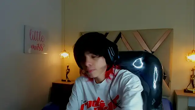 Snapshot of Sylasfrost chatting on 23, 2, 2026 Sylasfrost online show from 23, 2, 2026