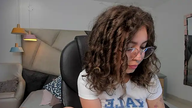 MarieTaylor  online show from 6, 2, 2026