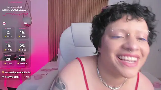 Snapshot of Alaska_deluxe chatting on 23, 5, 2026 Alaska deluxe online show from 23, 5, 2026