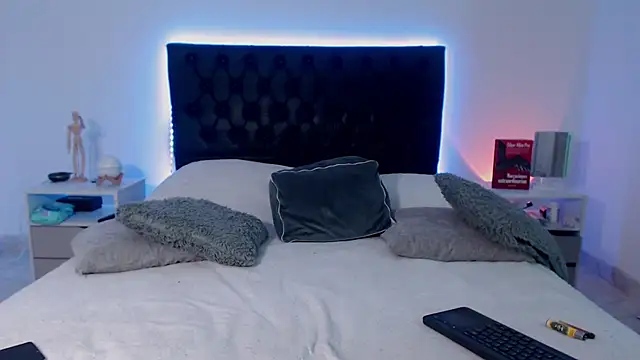 Snapshot of ray_Weeed chatting on 28, 11, 2025 ray Weeed online show from 28, 11, 2025