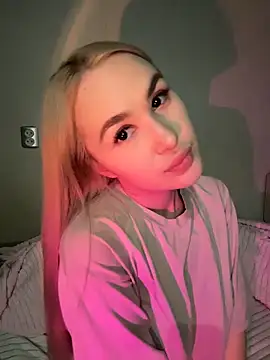 Miss Alisse online show from 28, 11, 2025