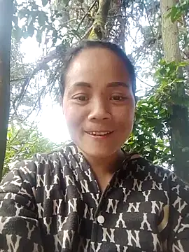 Snapshot of bela-hayes chatting on 21, 11, 2025 bela-hayes online show from 21, 11, 2025