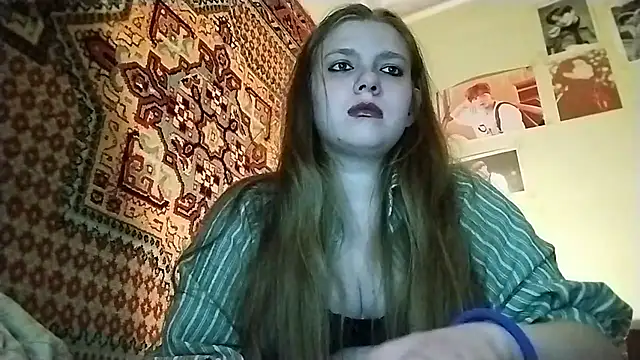 Snapshot of KikiBang chatting on 28, 4, 2026 KikiBang online show from 28, 4, 2026