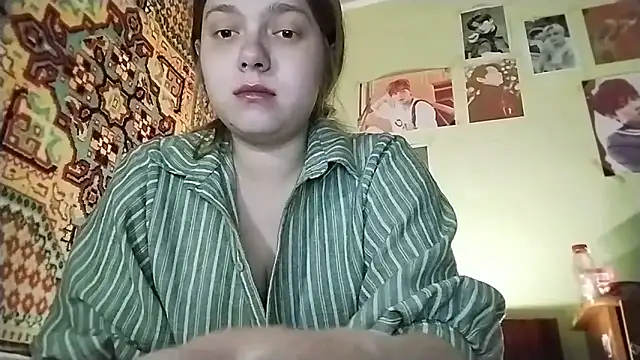 Snapshot of KikiBang chatting on 11, 5, 2026 KikiBang online show from 11, 5, 2026