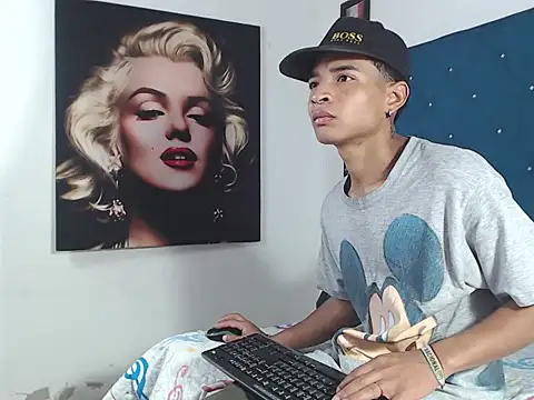 crissex3 online show from 19, 3, 2026