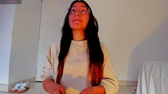 Julieta Lein  online show from 8, 1, 2026