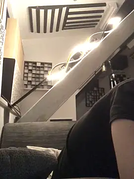 Spielzeugtwink online show from 21, 5, 2026