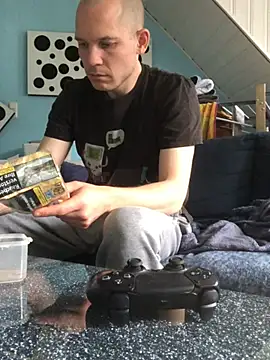 Spielzeugtwink online show from 25, 7, 2026