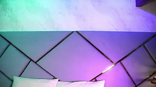 Snapshot of luciana_agudelo chatting on 9, 4, 2026 luciana agudelo online show from 9, 4, 2026