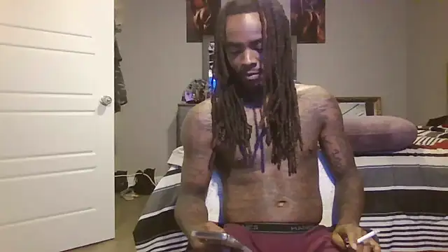 Snapshot of TattedRasta2x0 chatting on 20, 11, 2025 TattedRasta2x0 online show from 20, 11, 2025