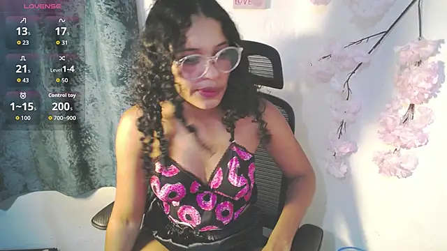 Snapshot of chleo_rosse chatting on 15, 1, 2026 chleo rosse online show from 15, 1, 2026