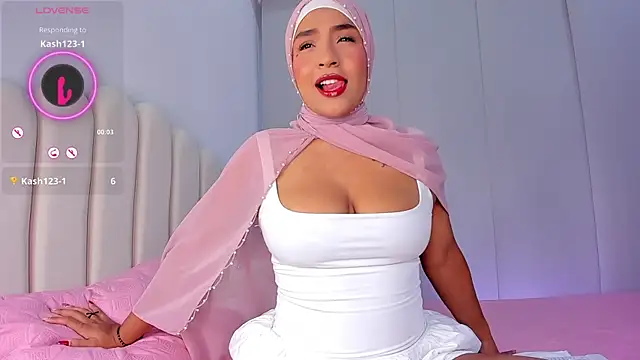 Amira-Zahra online show from 13, 7, 2026