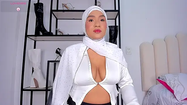Amira-Zahra online show from 23, 7, 2026