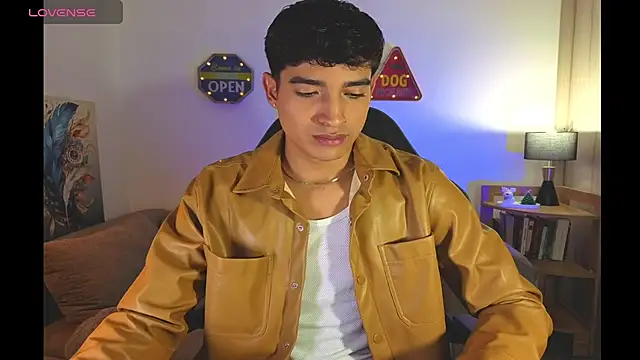 Snapshot of ken_blakerr chatting on 1, 4, 2026 ken blakerr online show from 1, 4, 2026