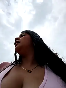 Layla-daring online show from 22, 2, 2026