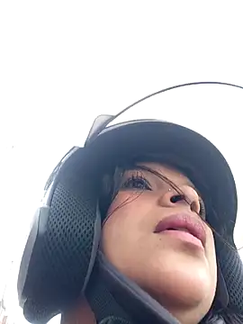 Layla-daring online show from 23, 5, 2026