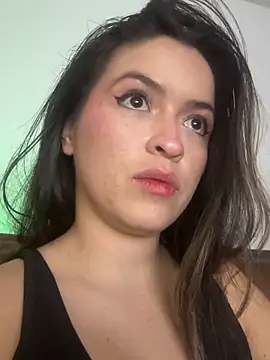 Snapshot of Little__Danni1 chatting on 21, 2, 2026 Little Danni1 online show from 21, 2, 2026