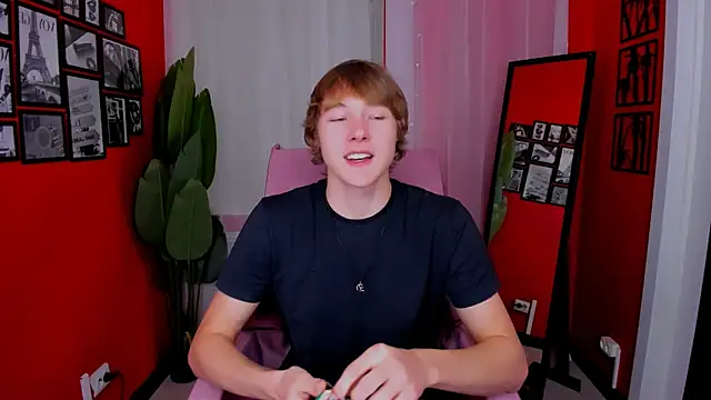 DonaldWoon online show from 4, 12, 2025