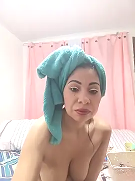 Snapshot of sarasol22 chatting on 22, 11, 2025 sarasol22 online show from 22, 11, 2025