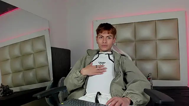 Snapshot of damian_js chatting on 20, 11, 2025 damian js online show from 20, 11, 2025