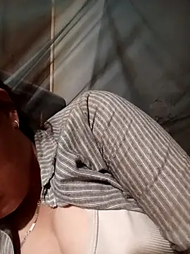 Snapshot of Jelly-squirt chatting on 2, 5, 2026 Jelly-squirt online show from 2, 5, 2026