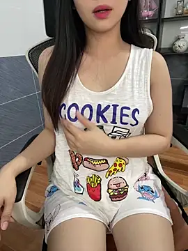 XndSeraphina online show from 12, 3, 2026