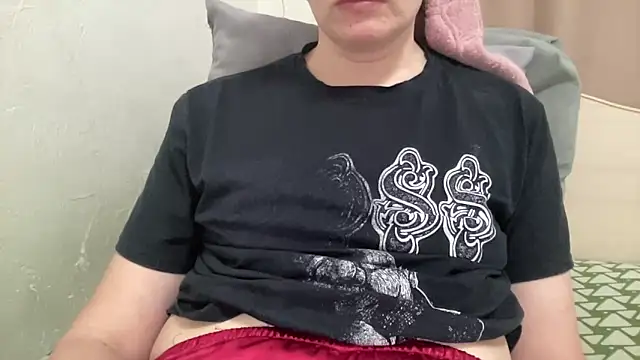 Snapshot of alisa_kitcat chatting on 3, 2, 2026 alisa kitcat online show from 3, 2, 2026