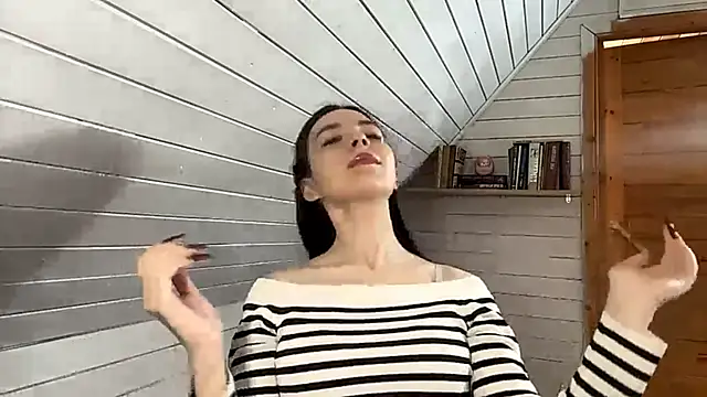 Snapshot of KiyokoEeds chatting on 21, 11, 2025 KiyokoEeds online show from 21, 11, 2025