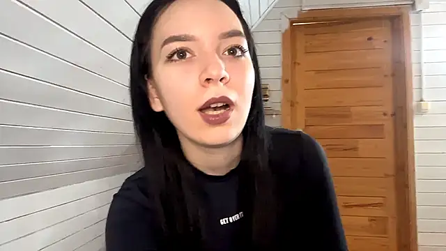 Snapshot of KiyokoEeds chatting on 24, 11, 2025 KiyokoEeds online show from 24, 11, 2025