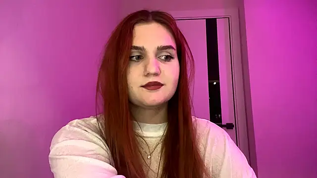 Red Ava online show from 4, 12, 2025