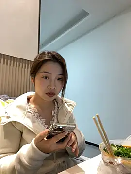 Snapshot of GYYoo chatting on 26, 11, 2025 GYYoo online show from 26, 11, 2025