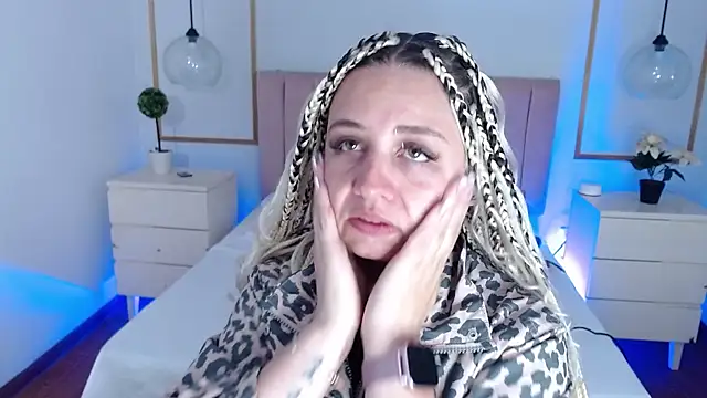 Alice Sinclair  online show from 13, 1, 2026